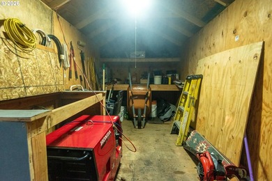 Charming Off-Grid Retreat at Swift Reservoir Northwoods - photo 24