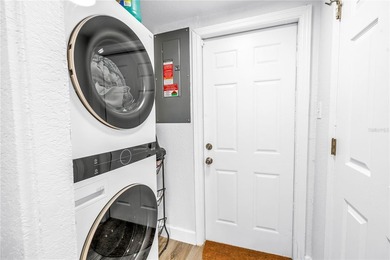 Under contract-accepting backup offerspletely renovated - photo 31