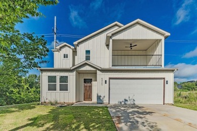 Lake Home For Sale in Granbury, Texas