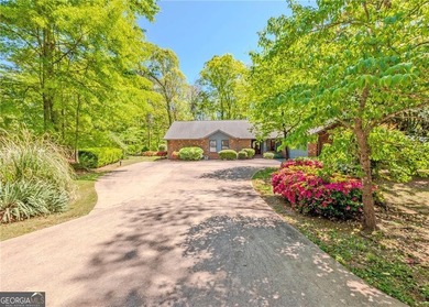 Experience the ultimate lakefront lifestyle on beautiful Lake - photo 2