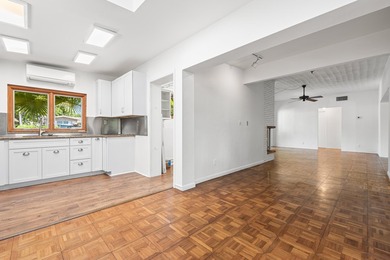 Discover this charming, spacious & character-filled Mid-Century - photo 8