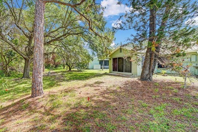 This charming 2 bedroom/2 bath end unit villa is a unique find - photo 6