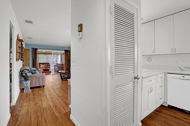 This charming 2 bedroom/2 bath end unit villa is a unique find - photo 10