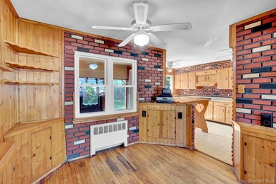 GREAT CURB APPEAL , PROPERTY AND LAYOUT ! UPDATED SIDING, ROOF - photo 13