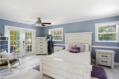 NO FLOOD ZONE. Rare opportunity just steps from downtown Safety - photo 19