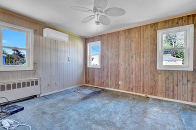 GREAT CURB APPEAL , PROPERTY AND LAYOUT ! UPDATED SIDING, ROOF - photo 19