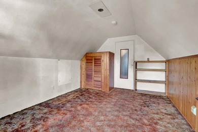 GREAT CURB APPEAL , PROPERTY AND LAYOUT ! UPDATED SIDING, ROOF - photo 22
