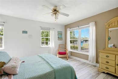 NO FLOOD ZONE. Rare opportunity just steps from downtown Safety - photo 30