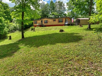 Introducing a fantastic 3-bedroom, 2-bath manufactured home on a - photo 9