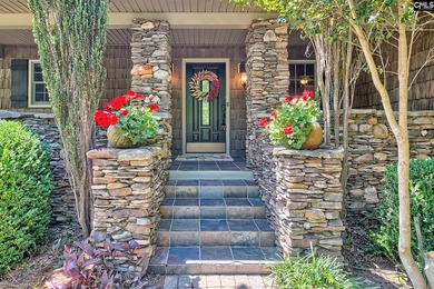 Resort-style living with endless staycations awaits on Lake - photo 2