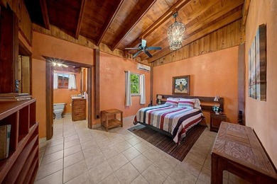 Discover the charm of Lake Sam Rayburn in this distinctive - photo 14