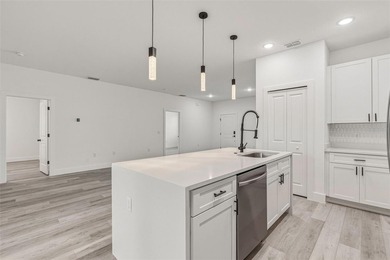 JUST COMPLETED! BRAND NEW 4 BEDROOM, 3 BATH, 2-CAR GARAGE HOME - photo 15