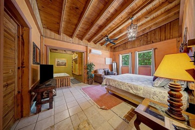 Discover the charm of Lake Sam Rayburn in this distinctive - photo 16