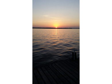 Welcome to your perfect waterfront retreat on beautiful Lake - photo 3