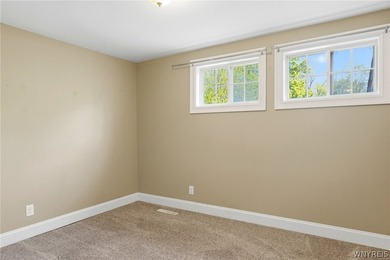 Showings start immediately, use Showingtime to schedule. OPEN - photo 24
