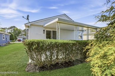 Welcome to 74 Innsbruck Dr in the sought-after Holiday City West - photo 26