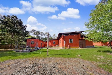 Discover the charm of Lake Sam Rayburn in this distinctive - photo 27