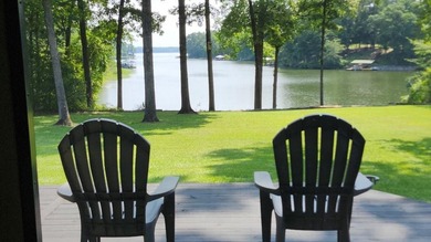 Welcome to your private waterfront retreat on beautiful Lake - photo 1