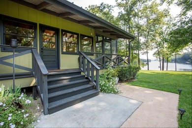 Welcome to your private waterfront retreat on beautiful Lake - photo 3