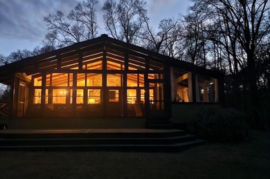 Welcome to your private waterfront retreat on beautiful Lake - photo 4