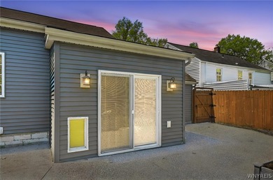 Showings start immediately, use Showingtime to schedule. OPEN - photo 37