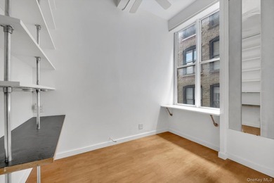 Beautiful & Modern 2-Bedroom Apartment in the Heart of the City - photo 8