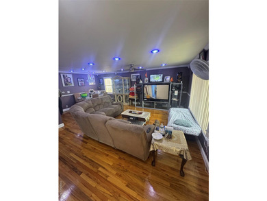 2 FAMILY HI RANCH, HARDWOOD FLOORS, 3 BEDROOMS OVER 3 BEDROOMS - photo 2