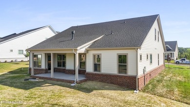 MOVE IN READY! Located in Farmstead -just minutes from the lake - photo 7