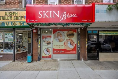 Prime Mixed-Use Investment Property - 12 Residential Units + 6 - photo 17