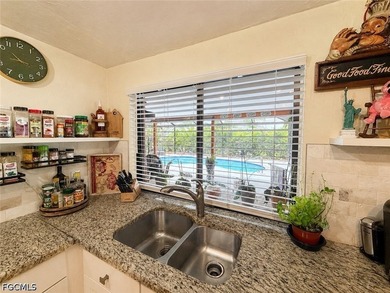 LOCATION, LOCATION, LOCATION! Welcome to this versatile - photo 8