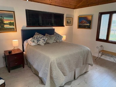 Charming Swiss Chalet on large corner lot in desirable Indian - photo 23