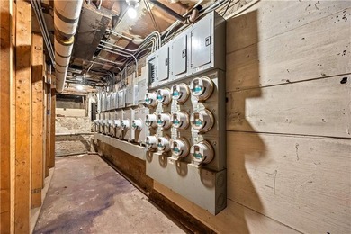 Prime Mixed-Use Investment Property - 12 Residential Units + 6 - photo 41