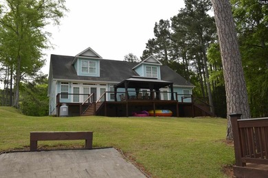 REDUCED! Need room for the whole family, how about 4287 sq ft - photo 2