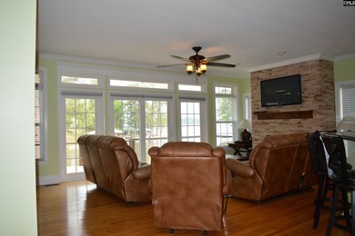 REDUCED! Need room for the whole family, how about 4287 sq ft - photo 10