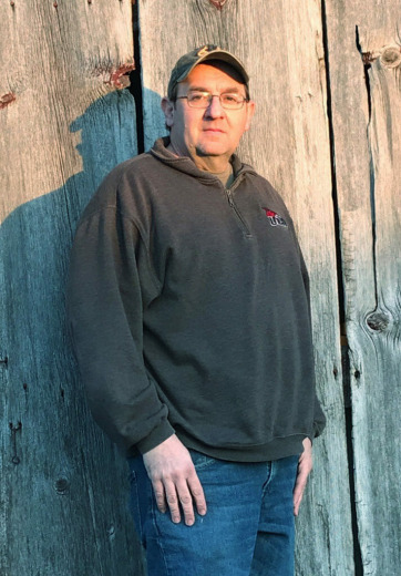 Brian Davis with Missouri Land And Farm in MO advertising on LakeHouse.com