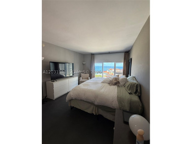 Exceptional opportunity to own a 2-bedroom, 2-bath residence in - photo 6