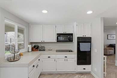 Welcome to this beautifully maintained 4 bedroom, 2.5 bath home - photo 21