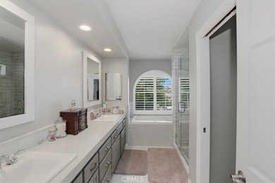 Welcome to this beautifully maintained 4 bedroom, 2.5 bath home - photo 35