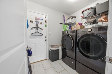 ***Home Sweet Home*** Welcome to this beautifully UPDATED 3 - photo 40