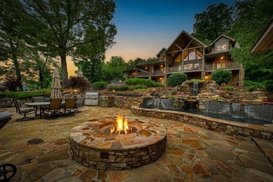 LAKE BLUE RIDGE AT IT'S FINEST! This 5-bedroom, 5.5-bath luxury - photo 5