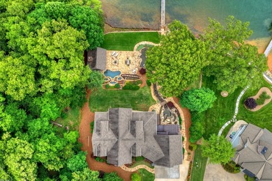 LAKE BLUE RIDGE AT IT'S FINEST! This 5-bedroom, 5.5-bath luxury - photo 8