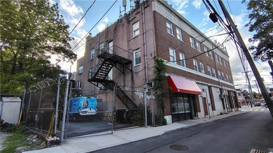 Investment Opportunity! Three Story Mixed-use offices & Retail - photo 15
