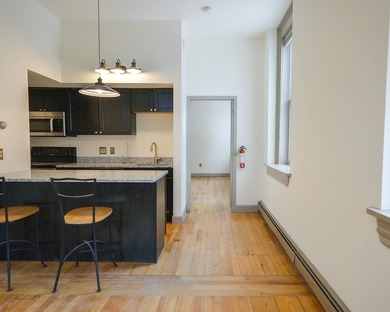 Rare opportunity to acquire a fully renovated, income-producing - photo 16