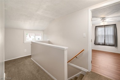 Welcome to this beautifully updated and meticulously maintained - photo 18