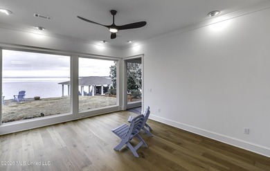 Wake up to wide-open water views and end your days with - photo 25