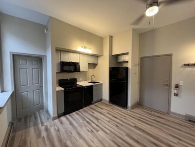 Rare opportunity to acquire a fully renovated, income-producing - photo 28