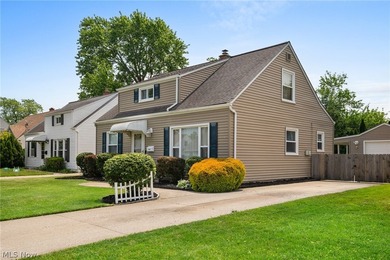Welcome to this beautifully updated and meticulously maintained - photo 29