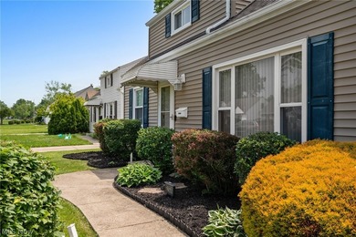 Welcome to this beautifully updated and meticulously maintained - photo 31