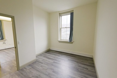 Rare opportunity to acquire a fully renovated, income-producing - photo 37
