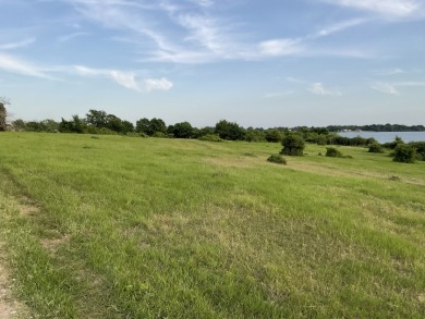 3 Acres of Prime Waterfront! - Lake Acreage For Sale in Donie, Texas